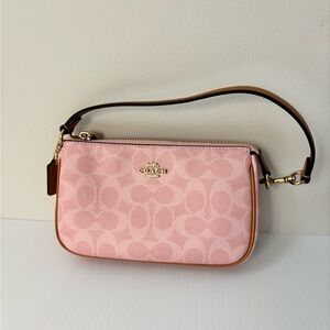 NWT 2026 Coach Nolita 19 in Powder Pink CDW31 SAMEDAY
SHIP